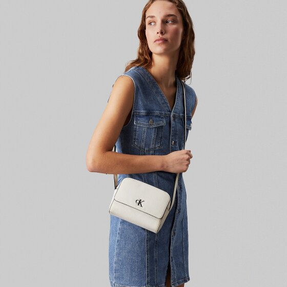 Calvin Klein Jeans Minimal Monogram Mini Bag Umhängetasche 18 cm