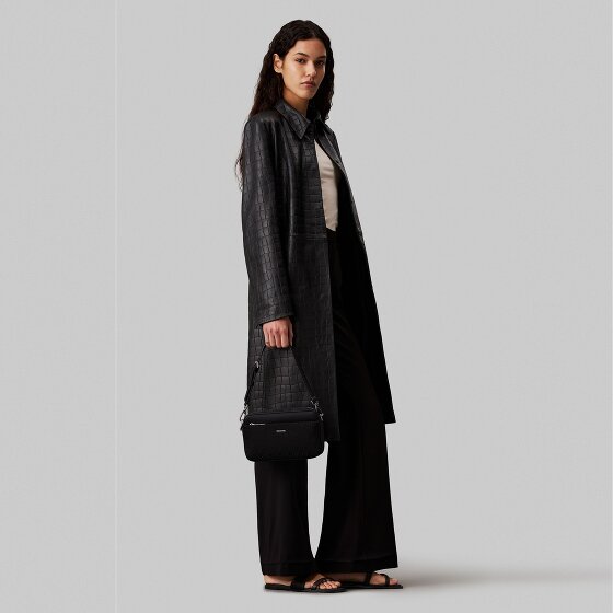 Calvin Klein CK Must Schultertasche 21.5 cm