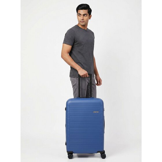 American Tourister Novastream 4 Rollen Trolley 67 cm mit Dehnfalte
