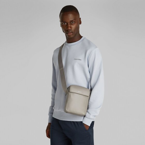 Calvin Klein CK Sleek Umhängetasche 16.5 cm