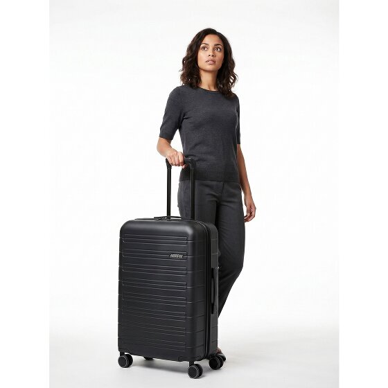 American Tourister Novastream 4 Rollen Trolley 67 cm mit Dehnfalte