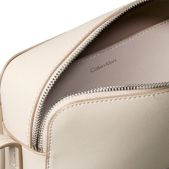 Calvin Klein Foil Umhängetasche 21 cm