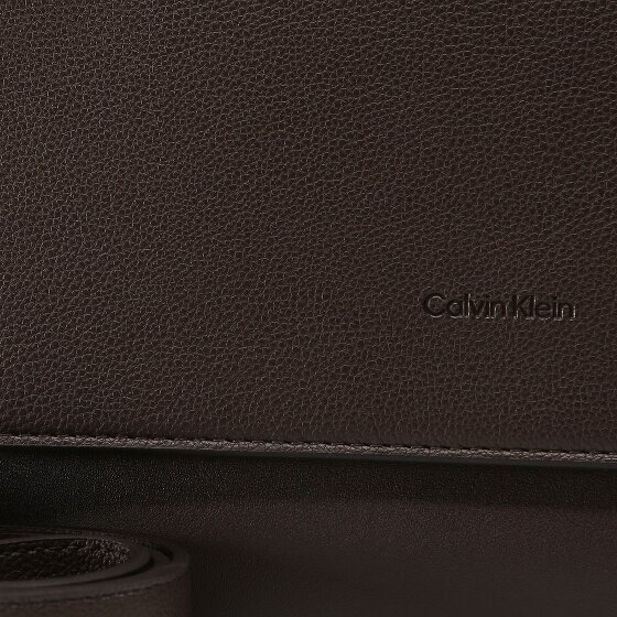 Calvin Klein Micro Pebble Messenger 27 cm