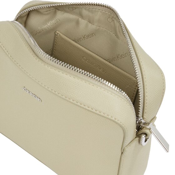 Calvin Klein CK Must Umhängetasche 21.5 cm